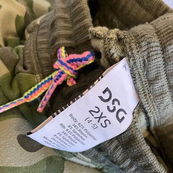 EUC Girls DSG Green Camo Jogger Sweatpants Sz. 2XS 4/5 - Picture 4 of 4
